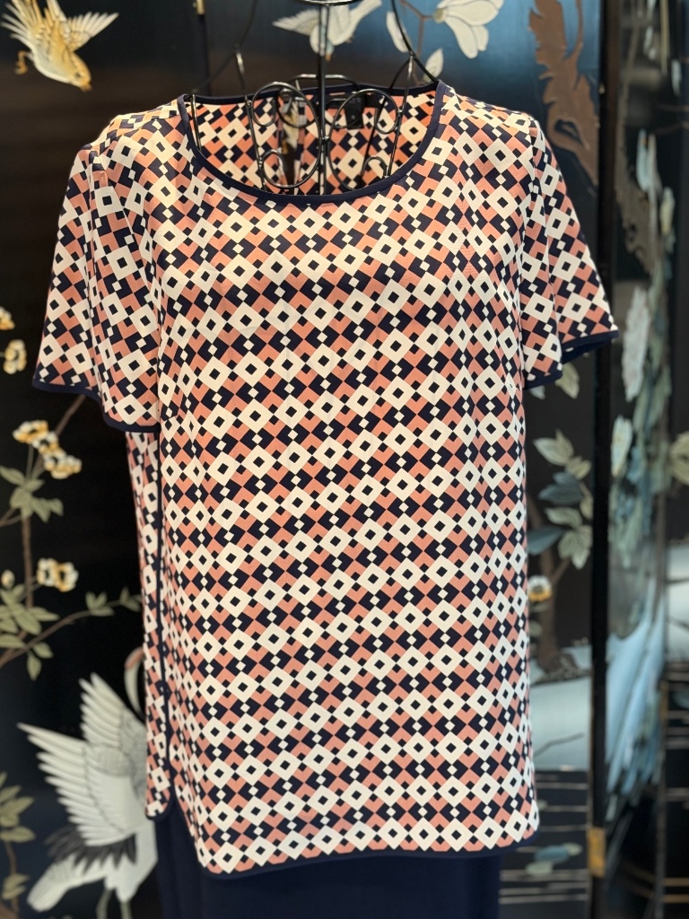 ✨ J.CREW ✨ 100% Silk Geo Mosaic Blouse Top Navy/Pink 💙